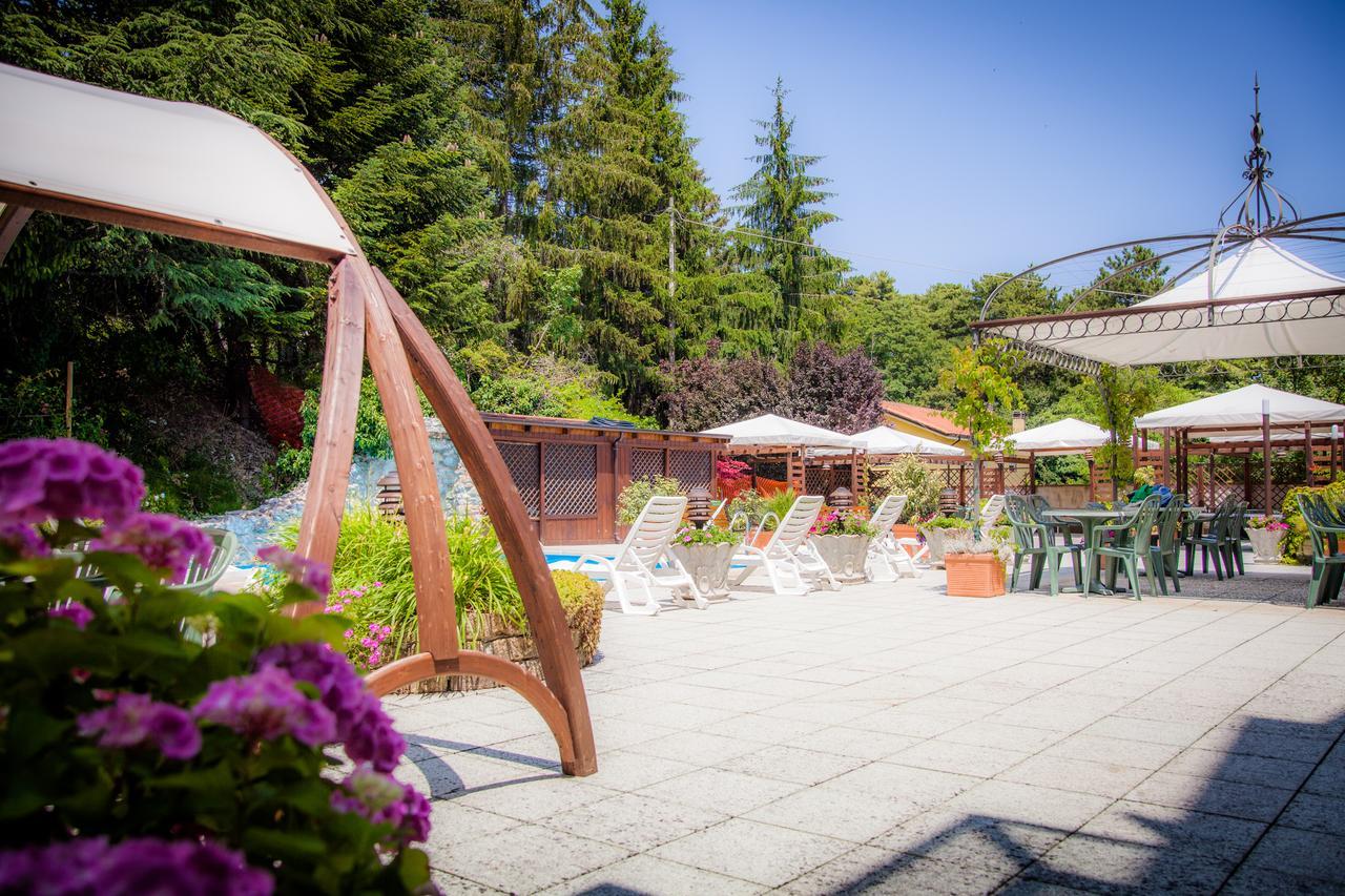Hotel Ulisse Carpegna Bagian luar foto